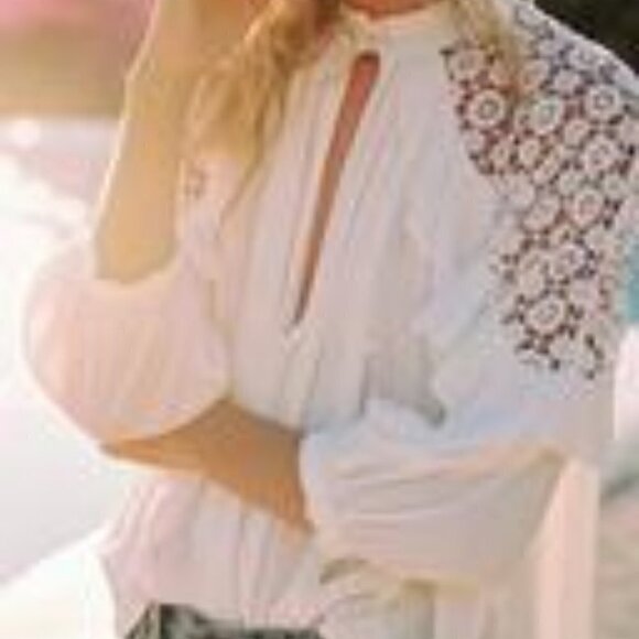 Free People Bit Of Love Lace Ruffle Top Small Wht - Picture 1 of 6